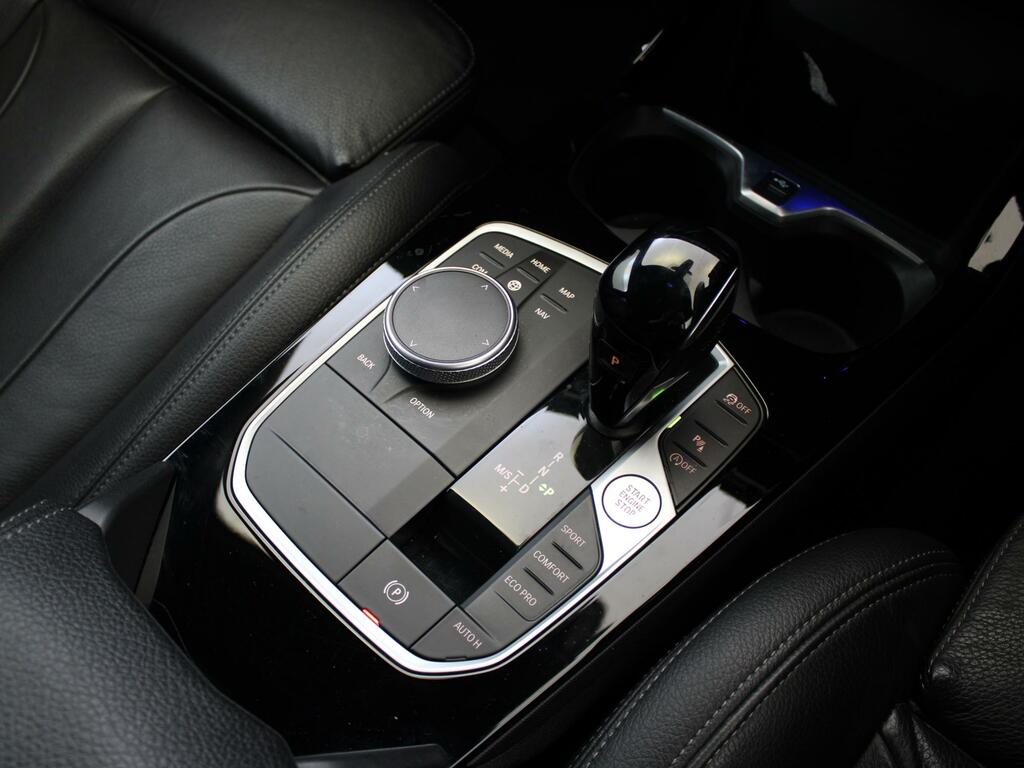 BMW 2 Series 218I 136 Sport Live Cockpit Professional Black #24
