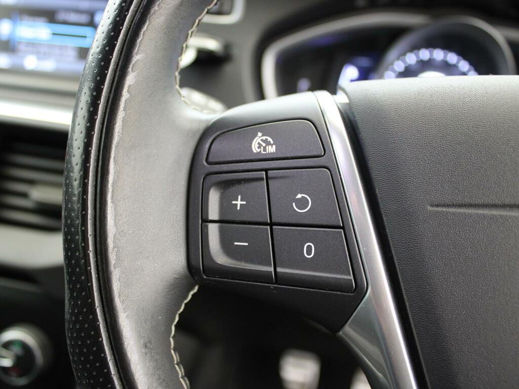 Volvo V40 2.0 T3 152 Inscription Winter Pack 17In Alloys Blue #34