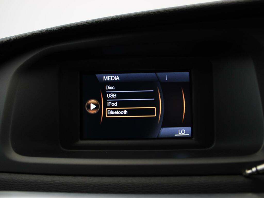 Volvo V40 2.0 T3 152 Inscription Winter Pack 17In Alloys Blue #19
