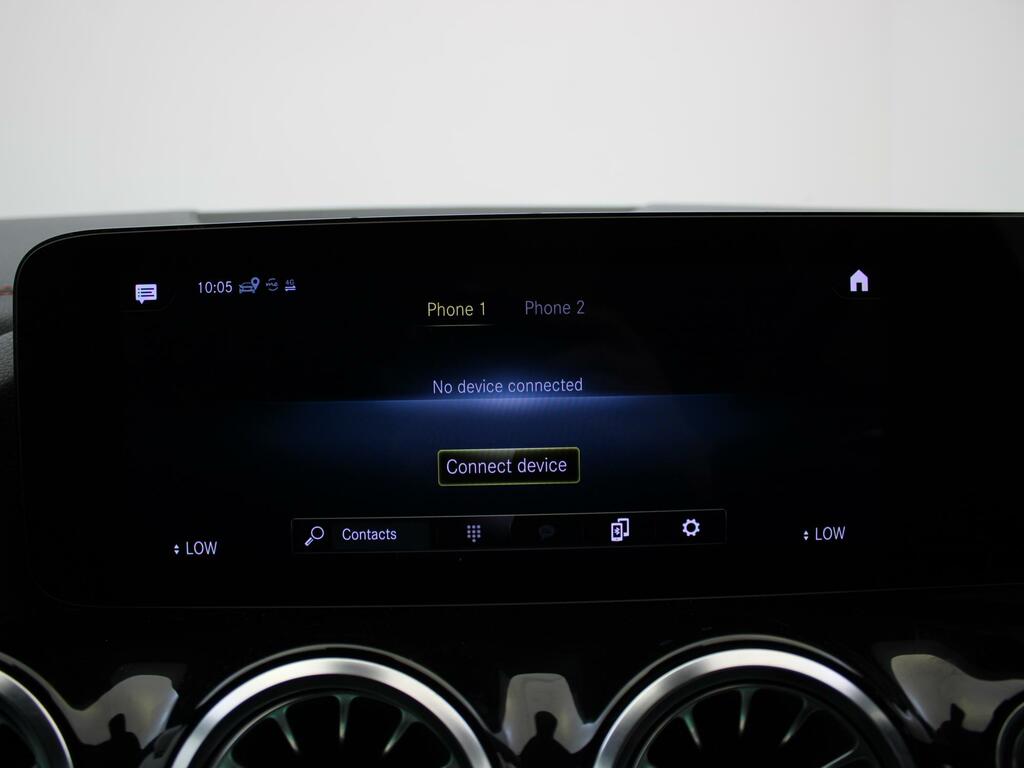 Mercedes-Benz EQA Mercedes 300 Estate Amg Line 168Kw 66.5Kwh White #22