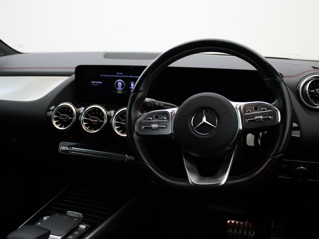 Mercedes-Benz EQA Mercedes 300 Estate Amg Line 168Kw 66.5Kwh White #14