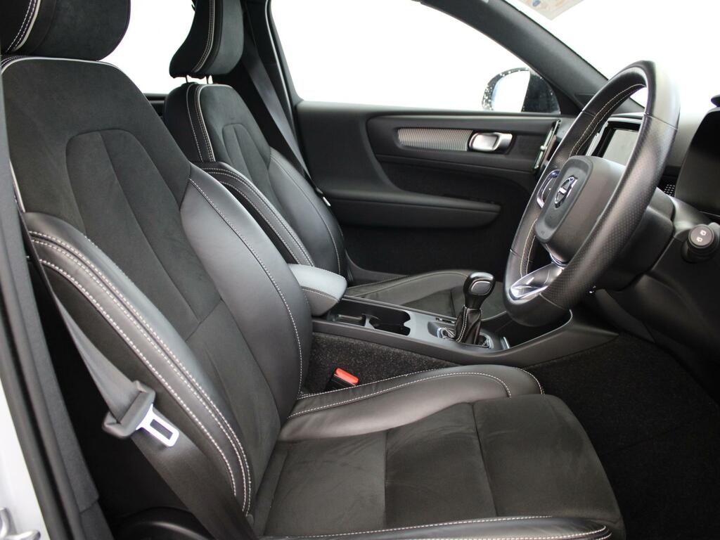 Volvo XC40 R-design B4 Mhev Aut Silver #9