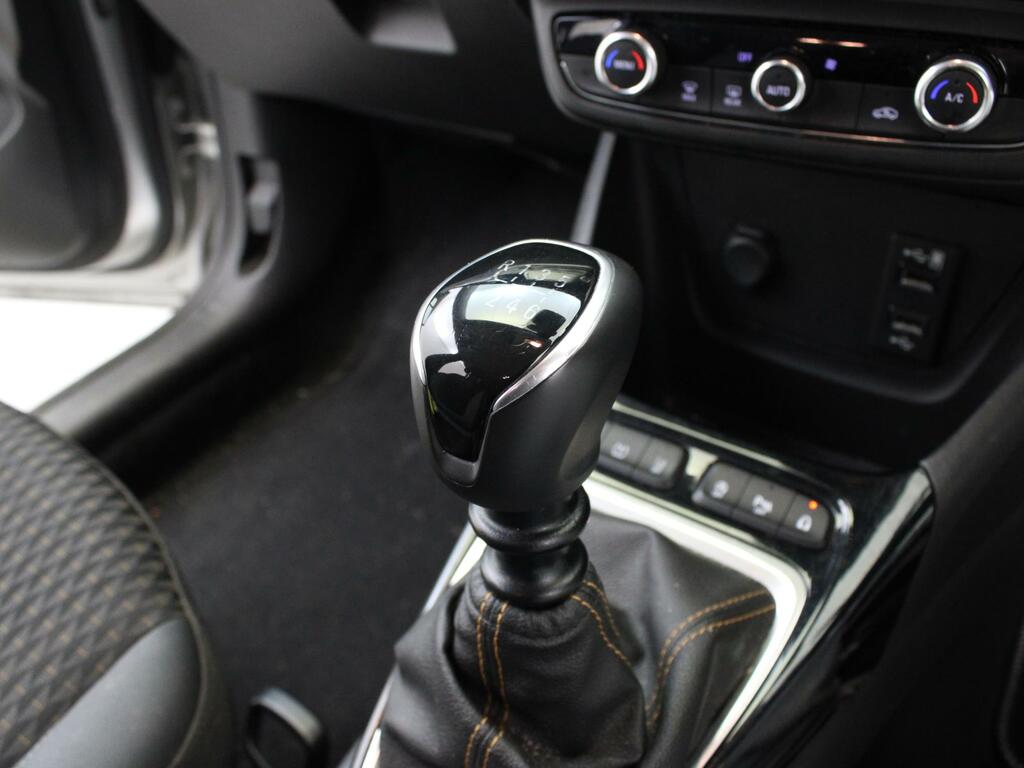 Vauxhall Crossland X Elite White #20