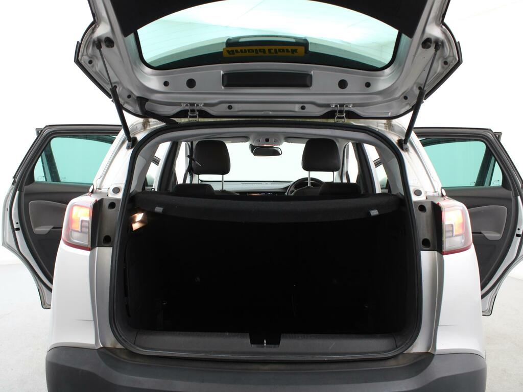 Vauxhall Crossland X Elite White #25