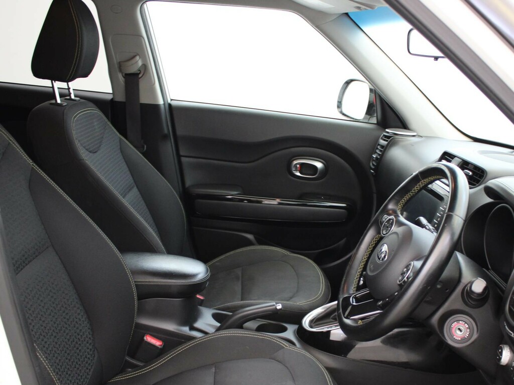 Kia Soul Connect Plus Red #7