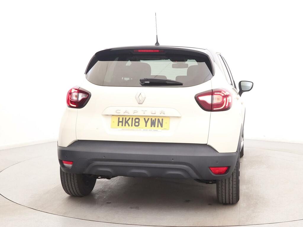 Renault Captur 0.9 Tce 90 Iconic Black #6