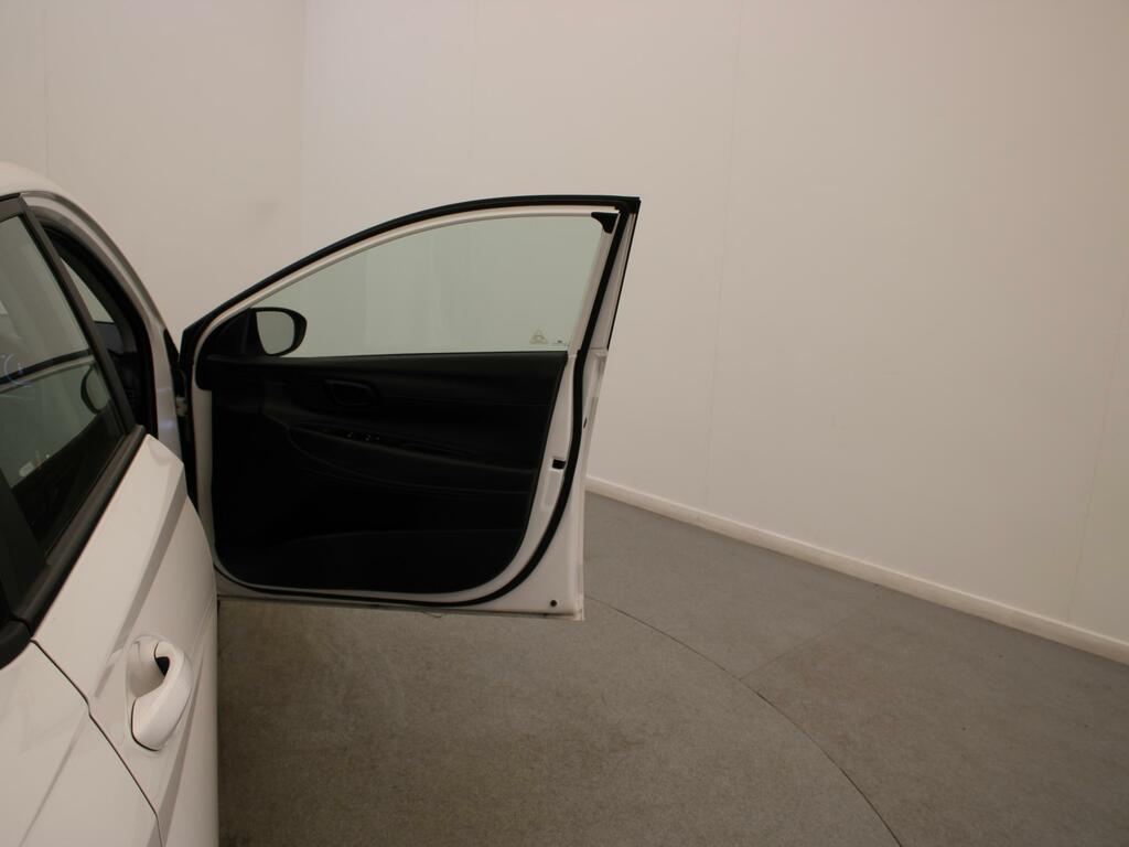 Hyundai I20 Hatchback Silver #29