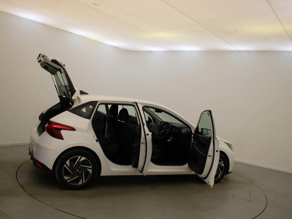Hyundai I20 Hatchback Silver #32