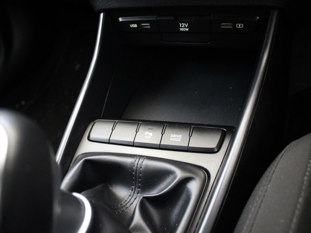 Hyundai I20 Hatchback Silver #23