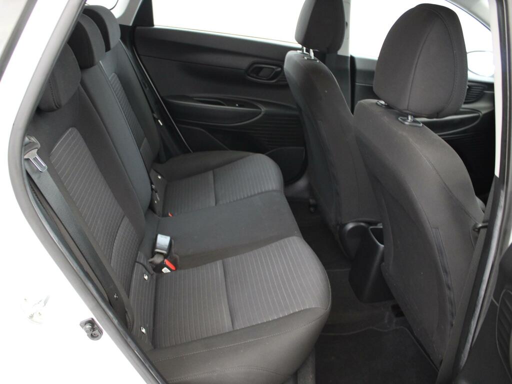 Hyundai I20 Hatchback Silver #10
