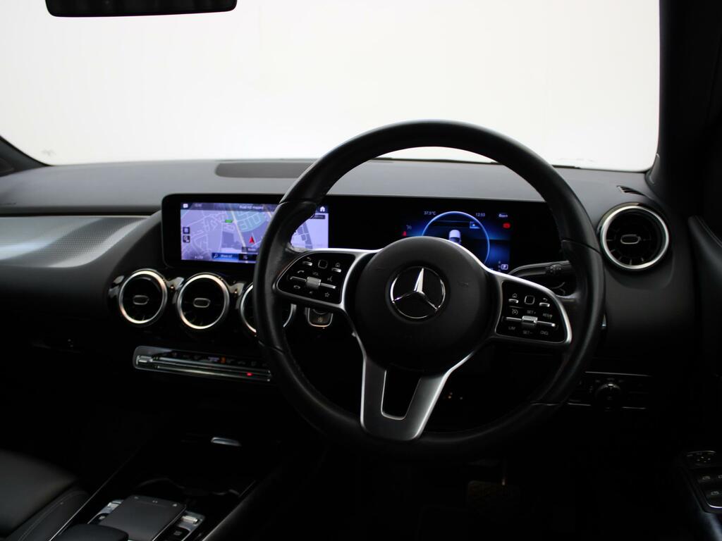 Mercedes-Benz B Class Amg Line Red #14