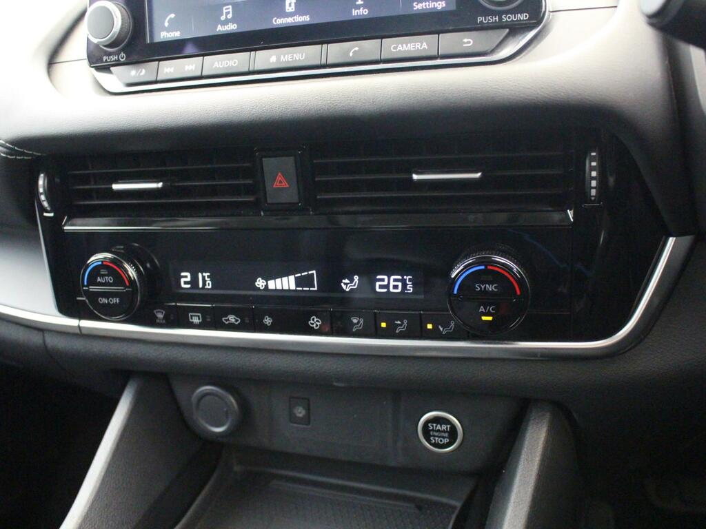 Nissan Qashqai Acenta Premium Blue #28