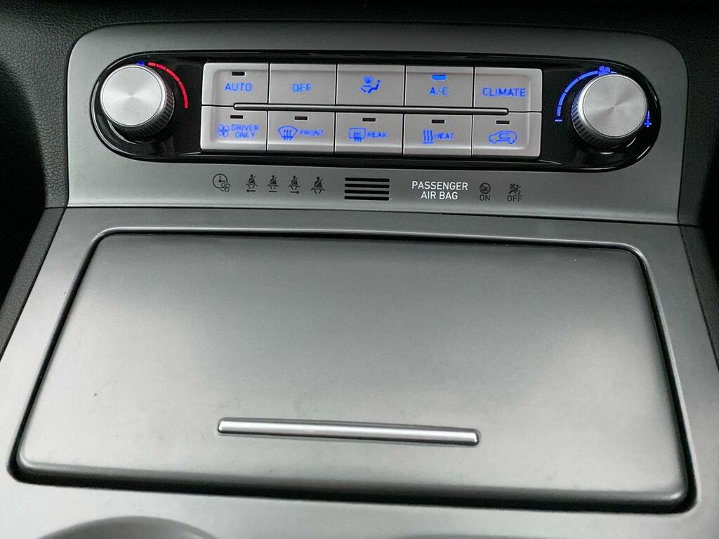 Hyundai Kona Hatchback Blue #18