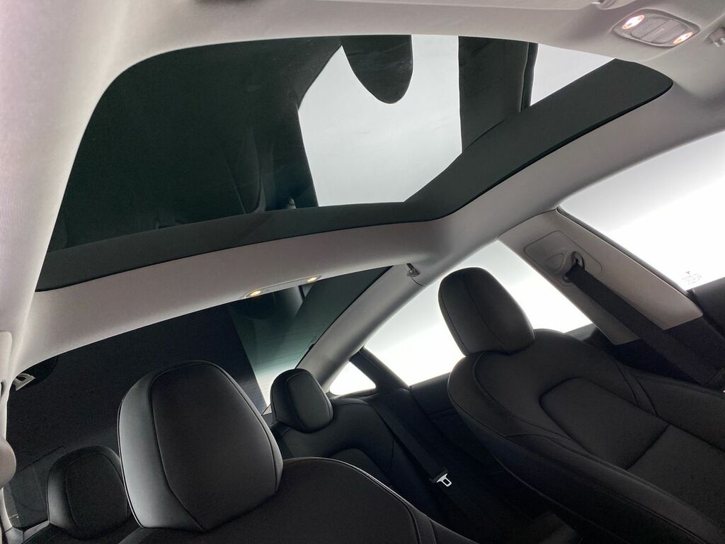 Tesla Model 3 Standard Range Plus Saloon Rwd Black #28