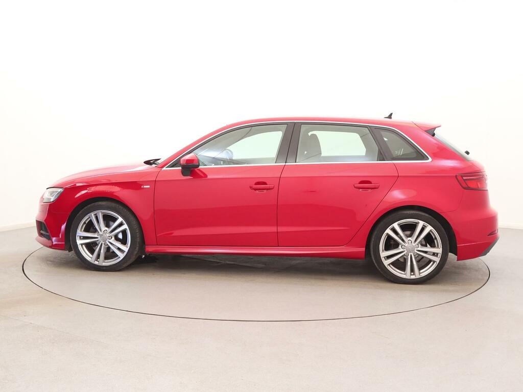 Audi A3 35 Tfsi S Line S Tronic YK69UWU Red #4