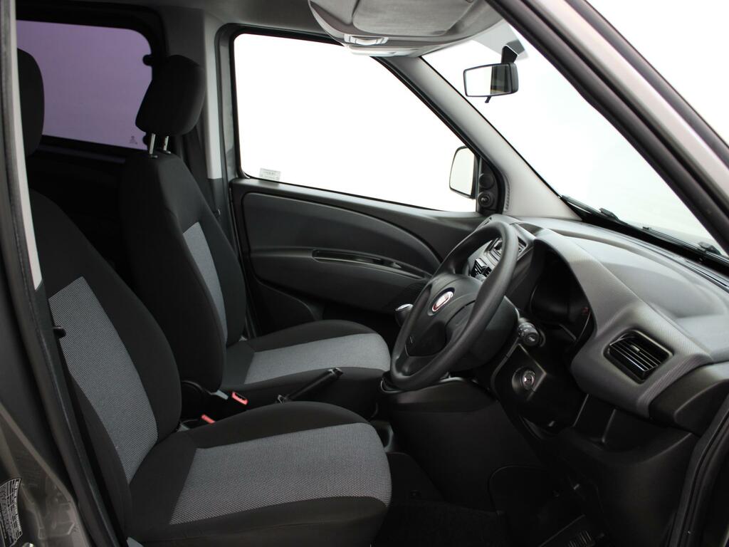 Fiat Doblo  White #9