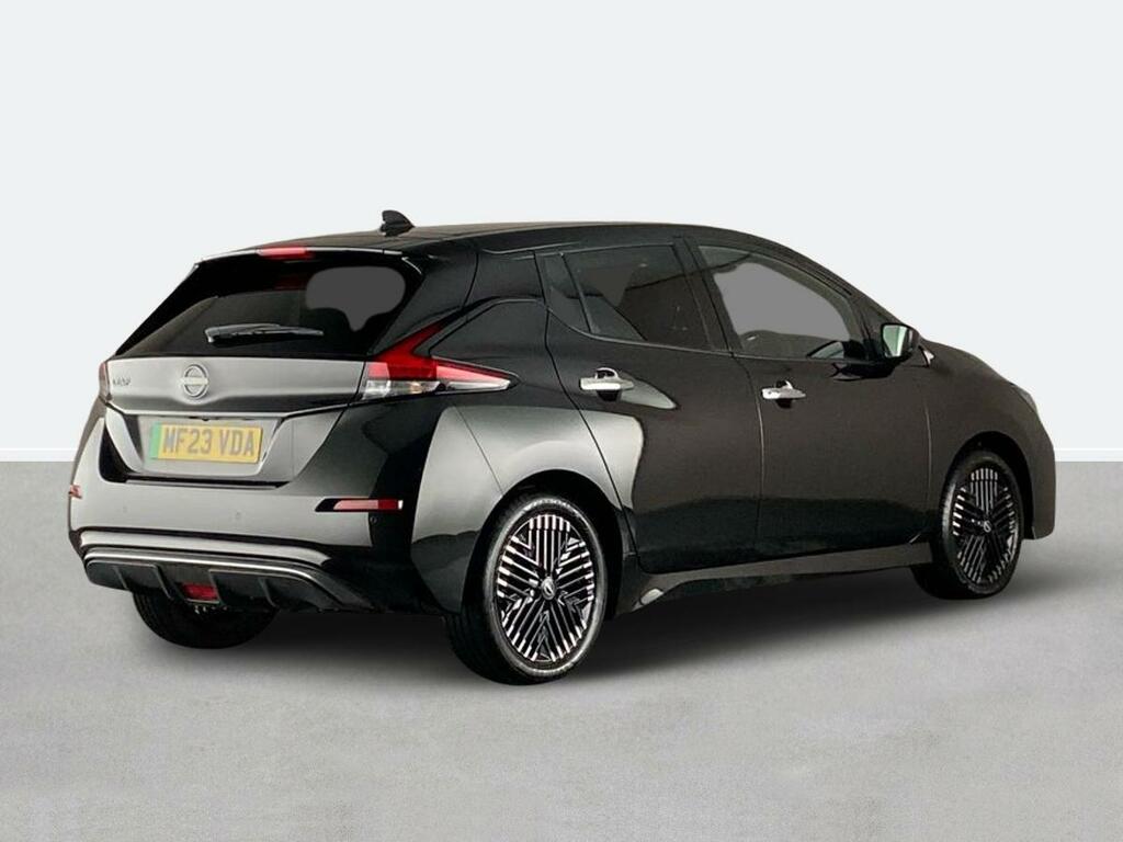 Nissan Leaf 110Kw N-connecta 39Kwh Black #3
