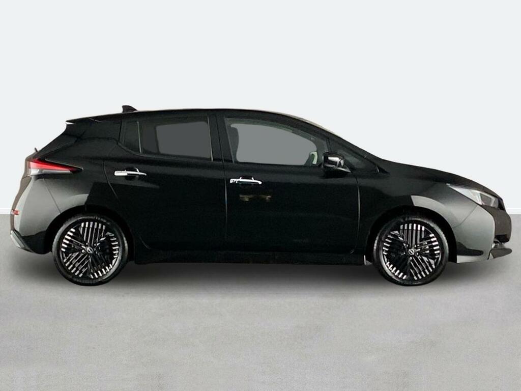 Nissan Leaf 110Kw N-connecta 39Kwh Black #2
