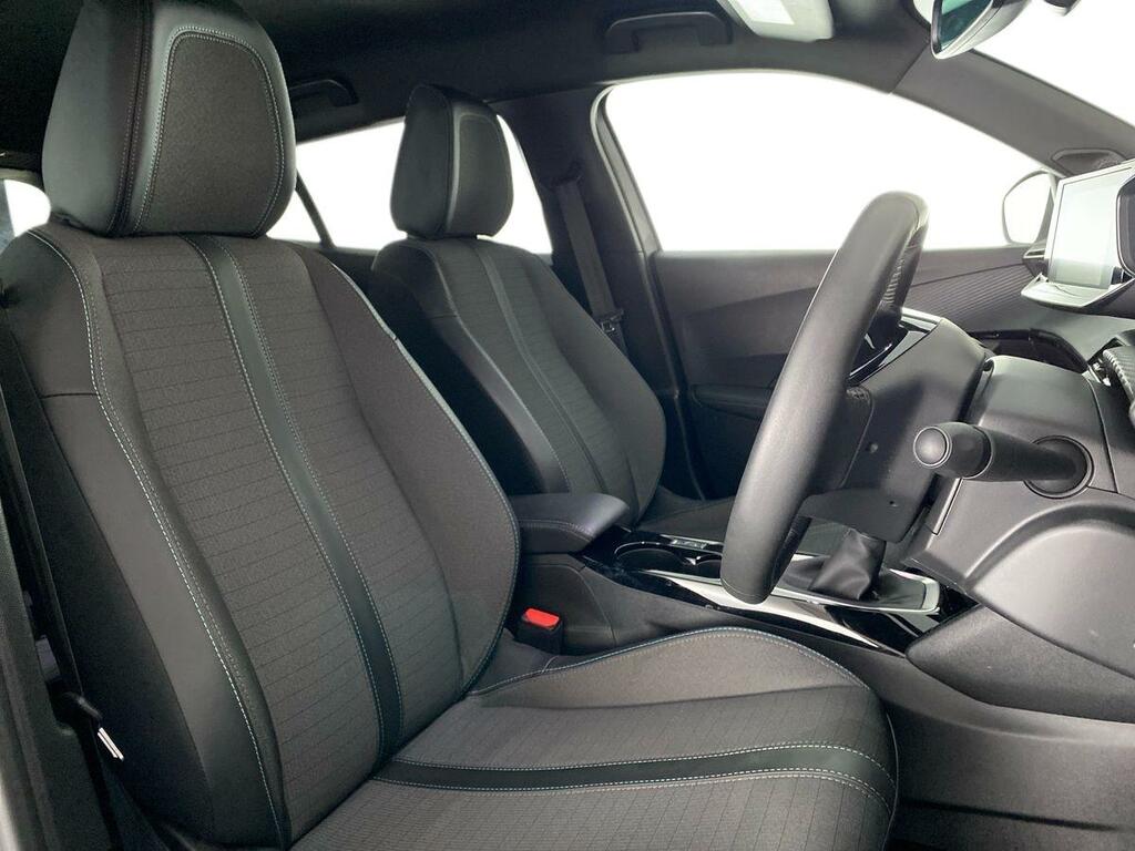 Peugeot 2008 1.2 Puretech Active Blue #12