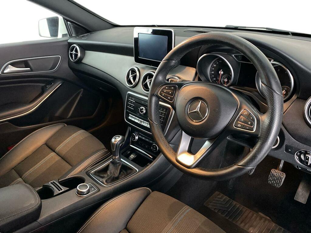 Mercedes-Benz CLA Class Cla 220 D Whiteart Silver #12