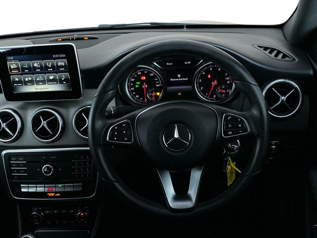 Mercedes-Benz CLA Class Cla 220 D Whiteart Silver #11