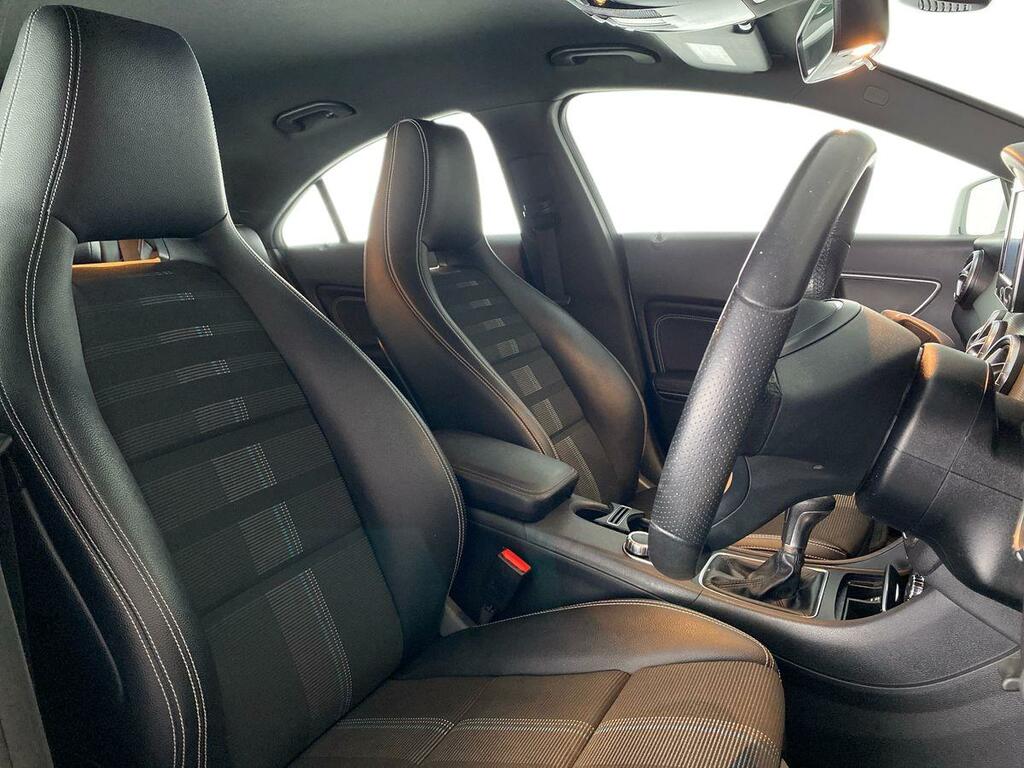 Mercedes-Benz CLA Class Cla 220 D Whiteart Silver #13