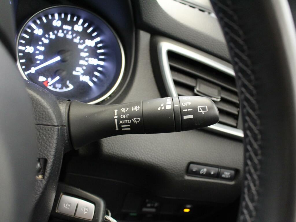 Nissan Qashqai Dig-t N-connecta White #28