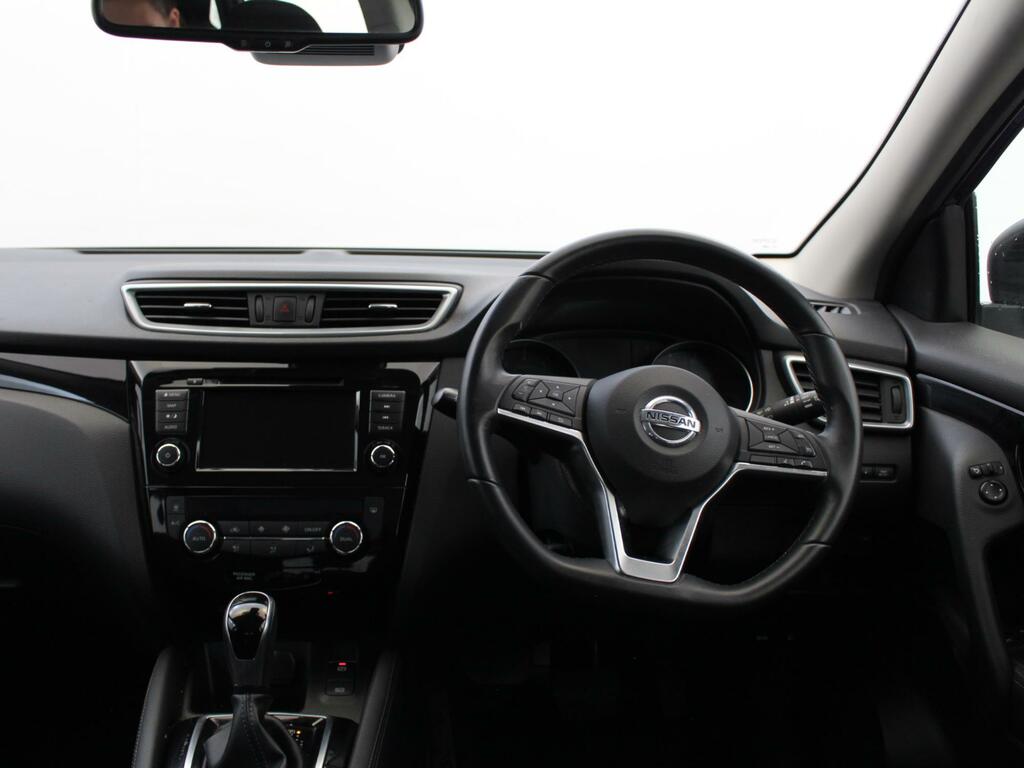 Nissan Qashqai Dig-t N-connecta White #14