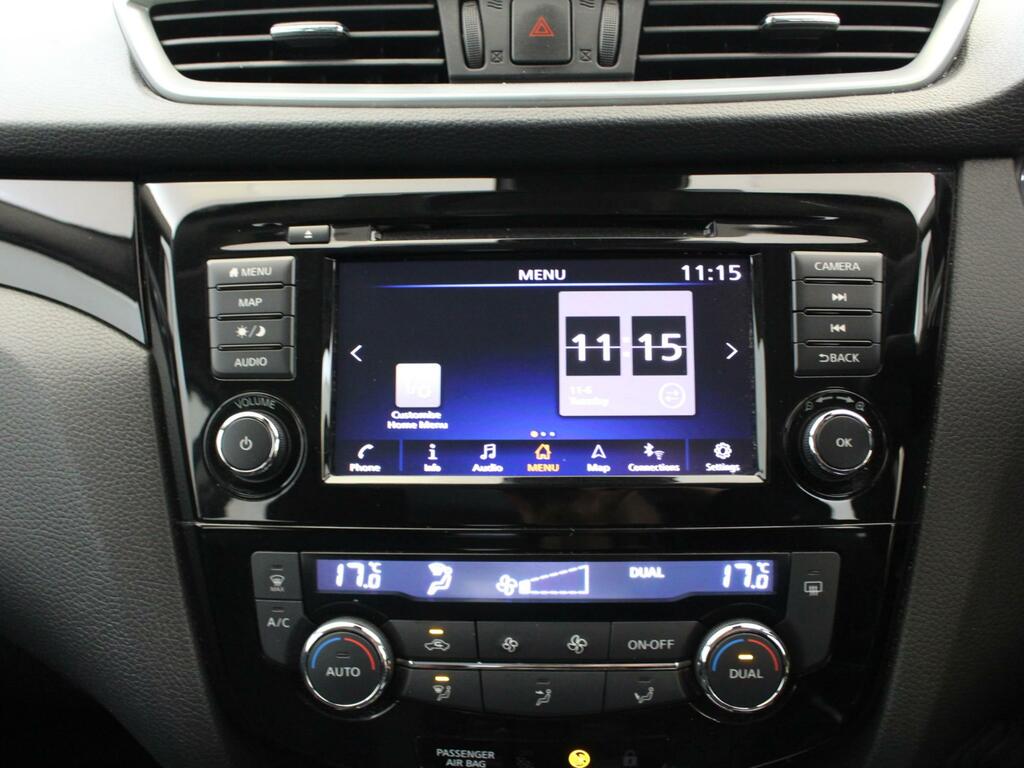 Nissan Qashqai Dig-t N-connecta White #17
