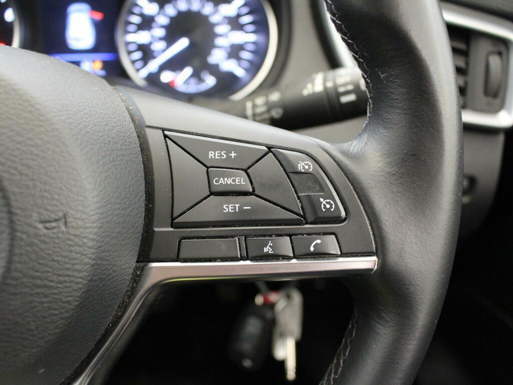 Nissan Qashqai Dig-t N-connecta White #26