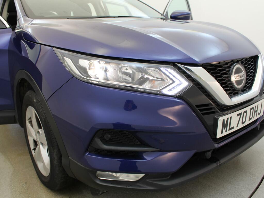 Nissan Qashqai Dig-t N-connecta White #35
