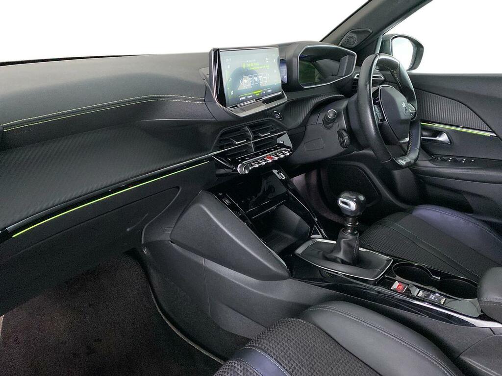 Peugeot 2008 1.2 Puretech Active Premium Black #14