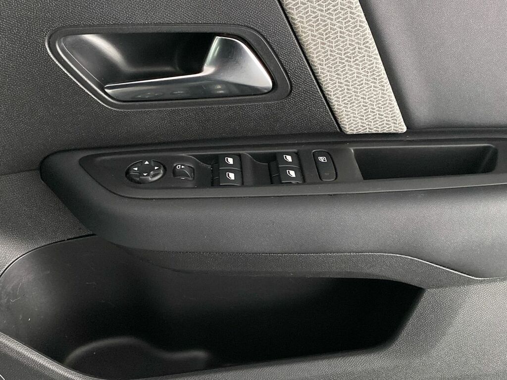 Citroen e-C4 50Kwh E-series 7.4Kw Charger Blue #21