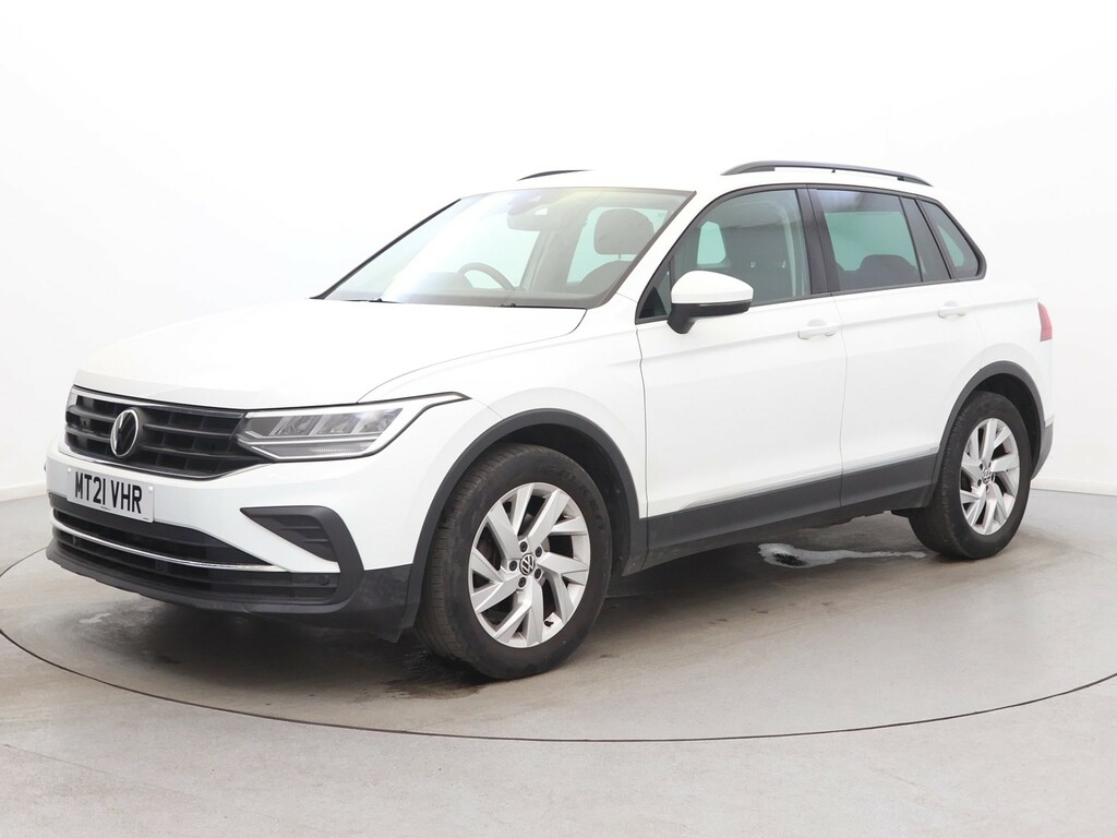 Volkswagen Tiguan 1.5 Tsi 150 Life MT21VHR White #3