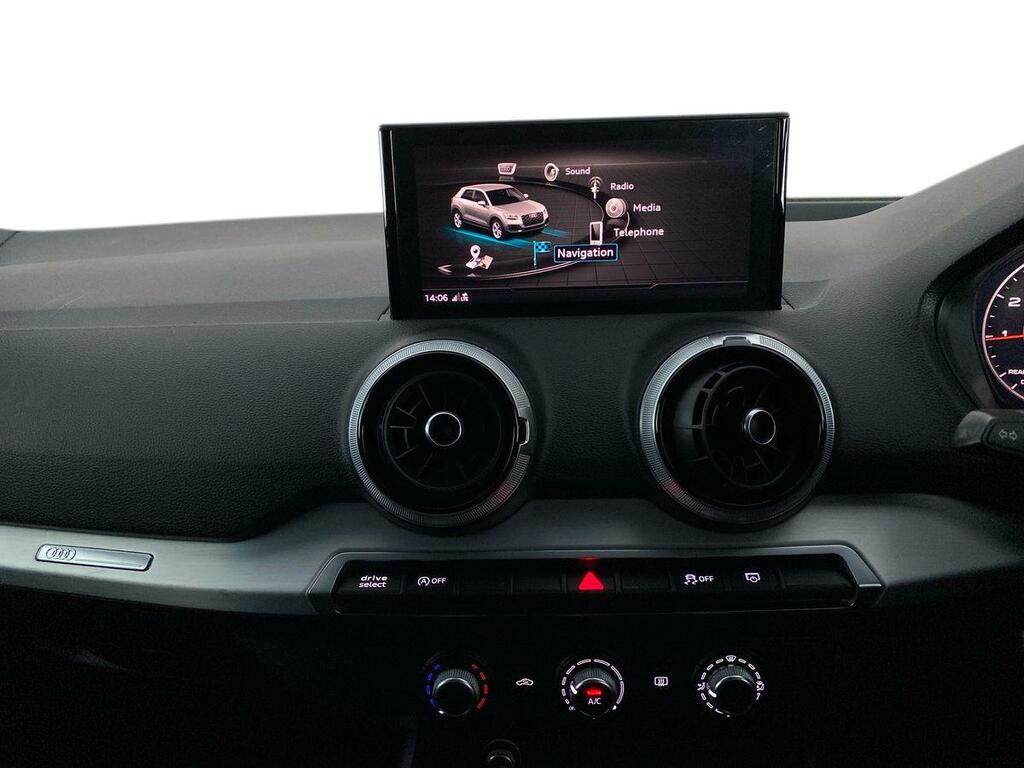 Audi Q2 30 Tfsi Sport Grey #10