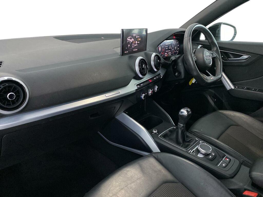 Audi Q2 30 Tfsi Sport Grey #14
