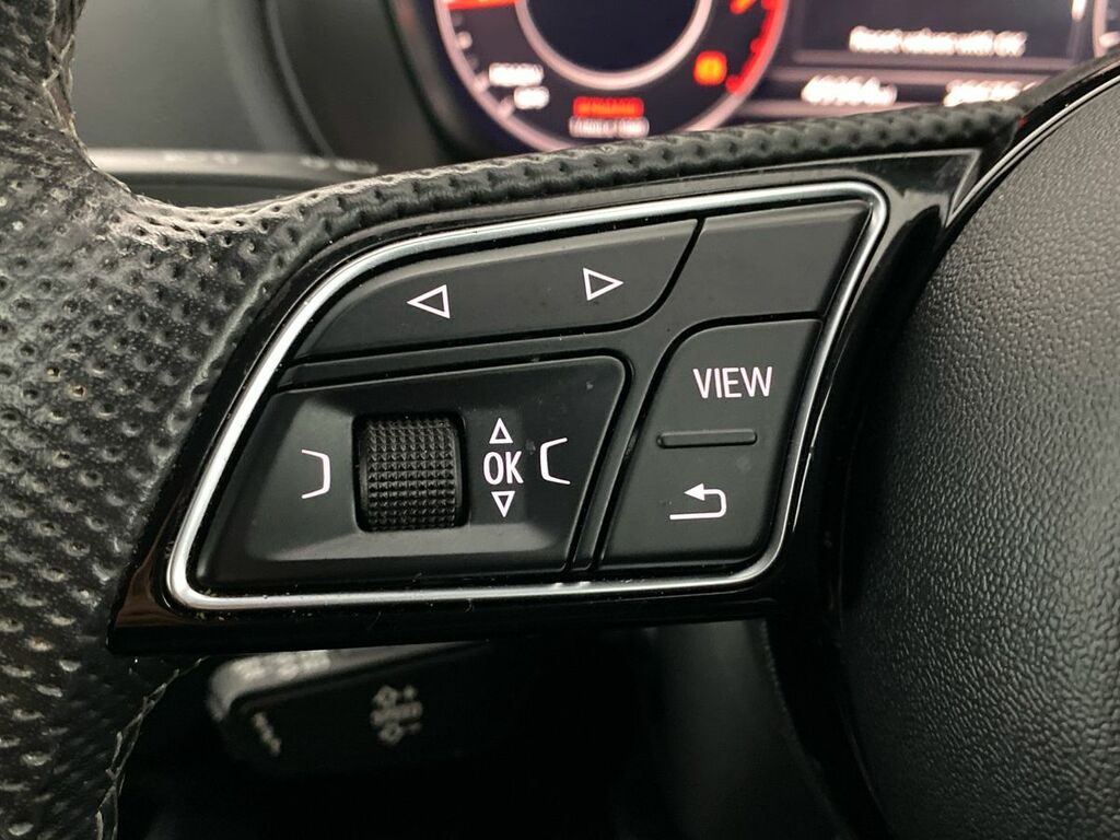Audi Q2 30 Tfsi Sport Grey #17