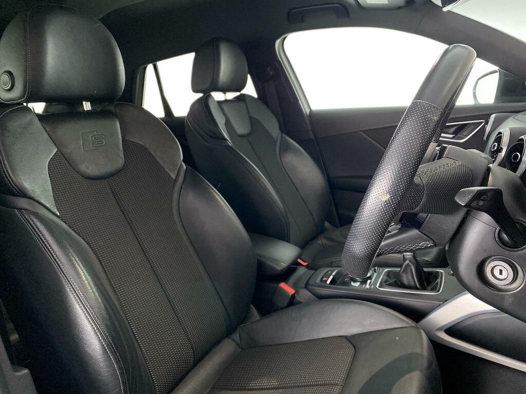 Audi Q2 30 Tfsi Sport Grey #13