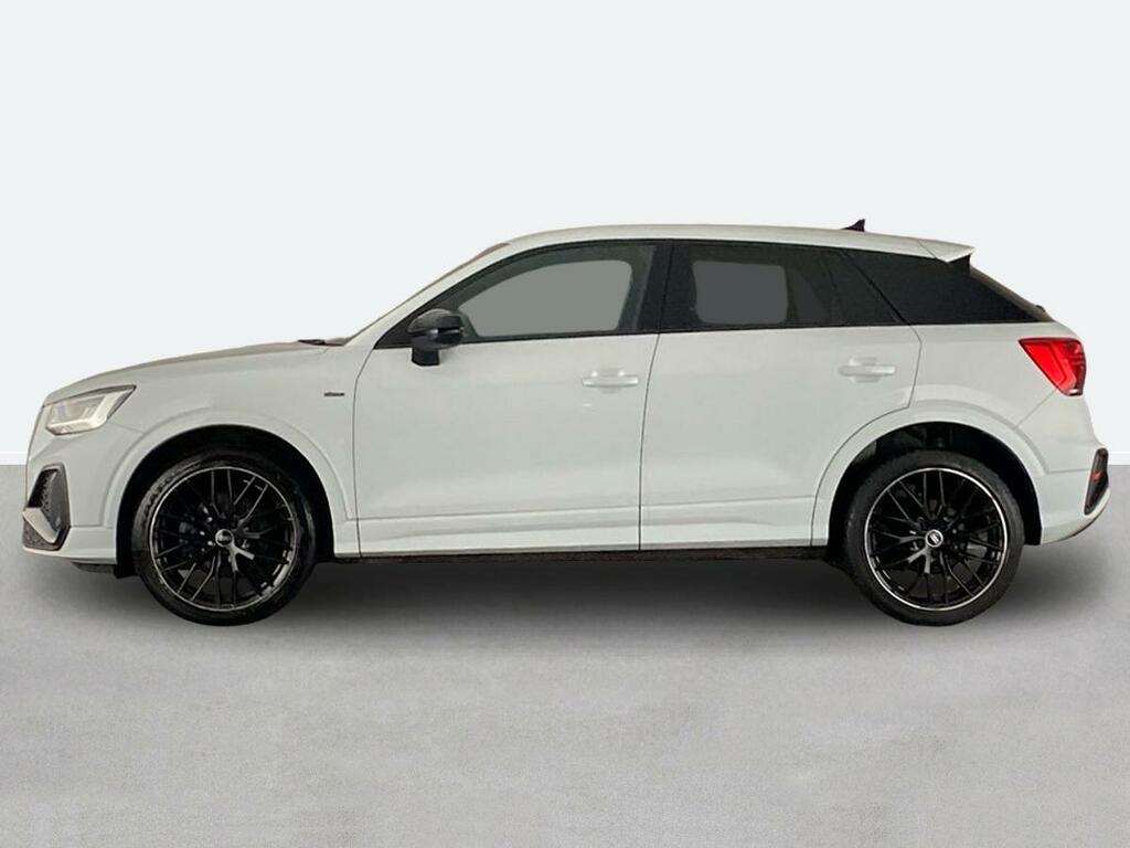 Audi Q2 35 Tfsi Black Edition White #6