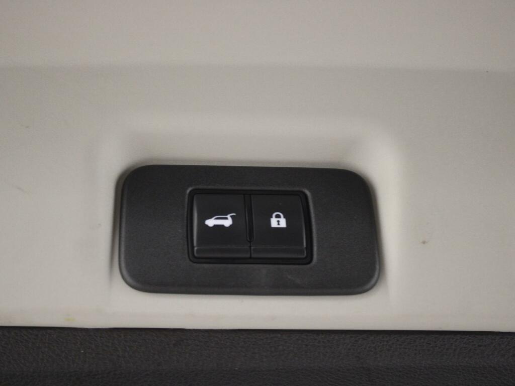 Nissan Ariya Ariya Evolve E-4orce Silver #38