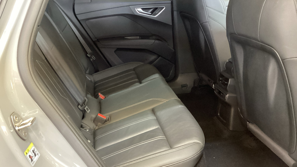 Audi Q4 E Tron 150Kw 40 82Kwh S Line Grey #7