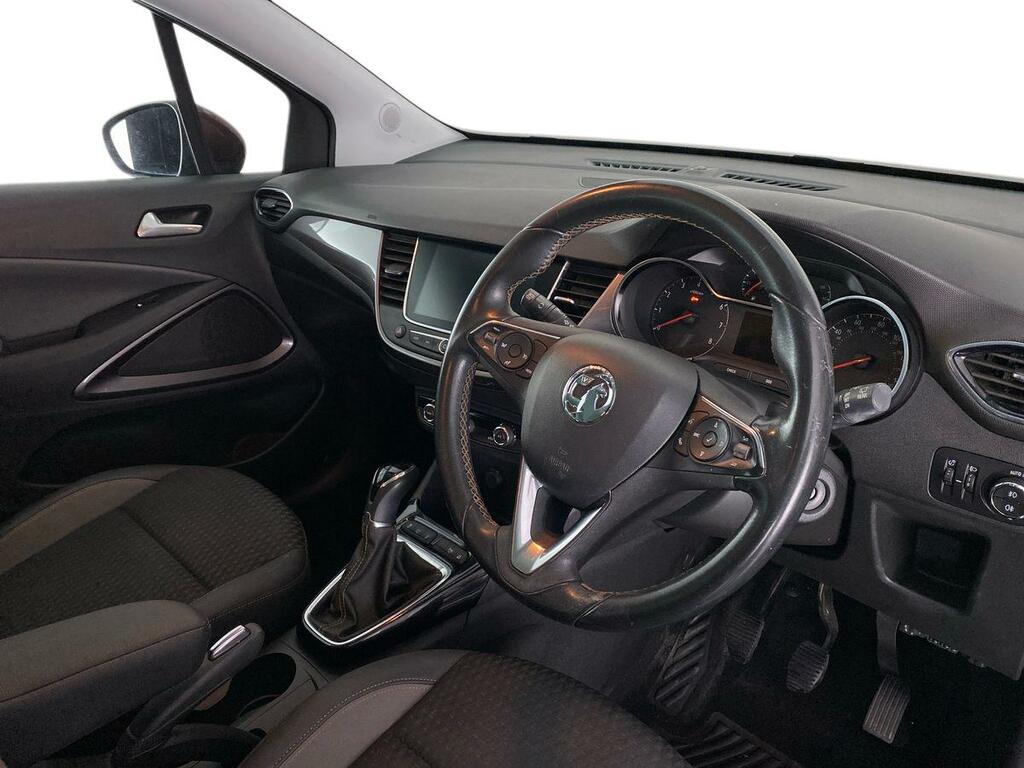 Vauxhall Crossland X Se White #12