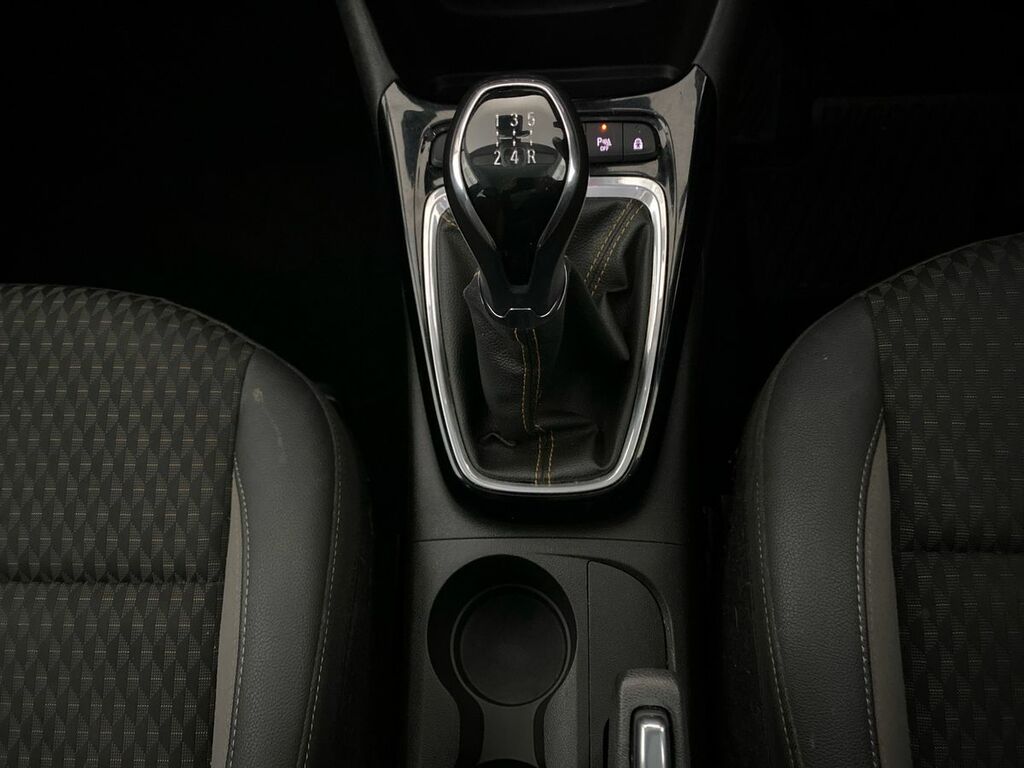 Vauxhall Crossland X Se White #19