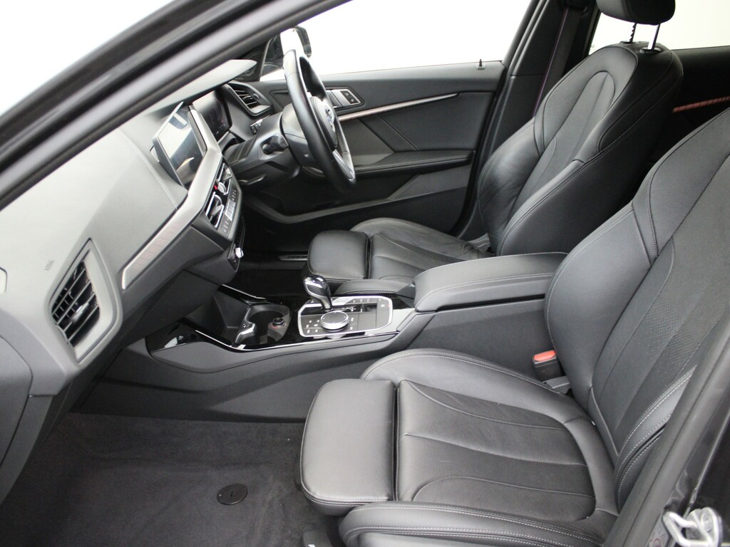 BMW 1 Series M135i Xdrive Step Black #11