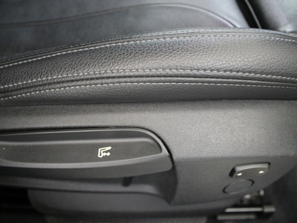BMW 1 Series M135i Xdrive Step Black #10