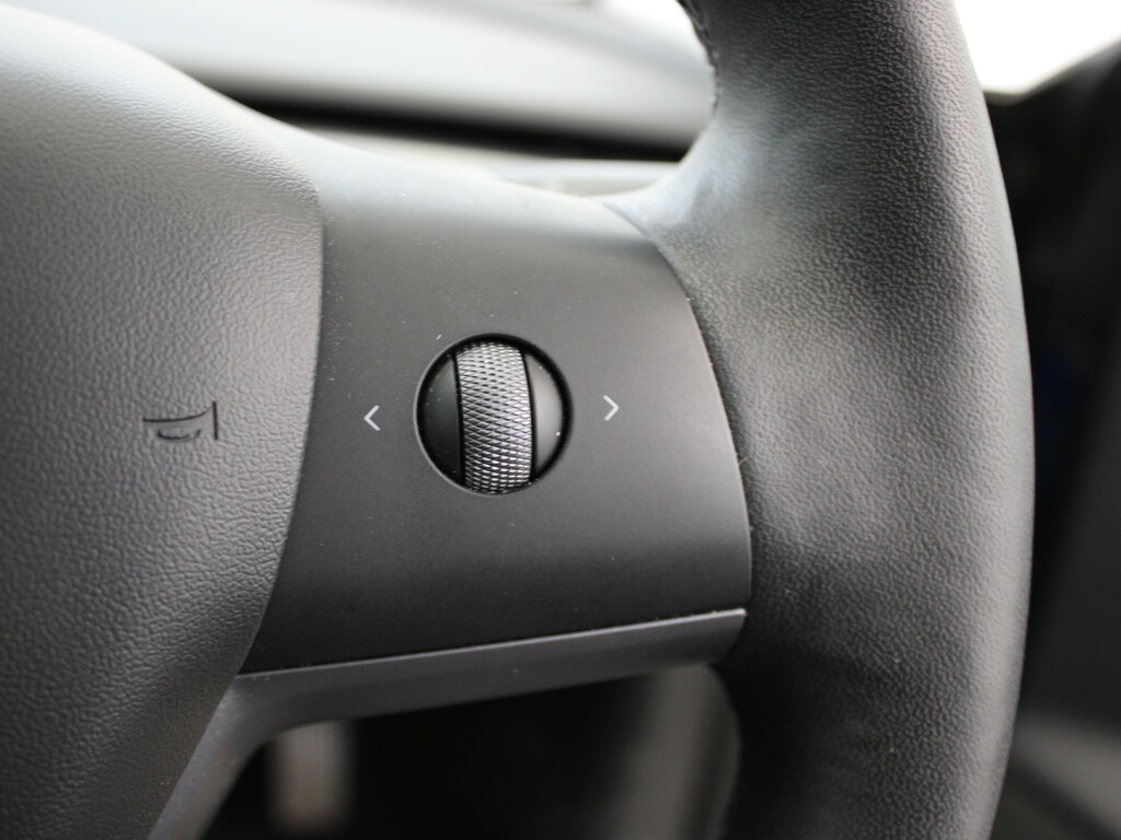 Tesla Model 3 Saloon Rwd 241 Bhp Silver #25