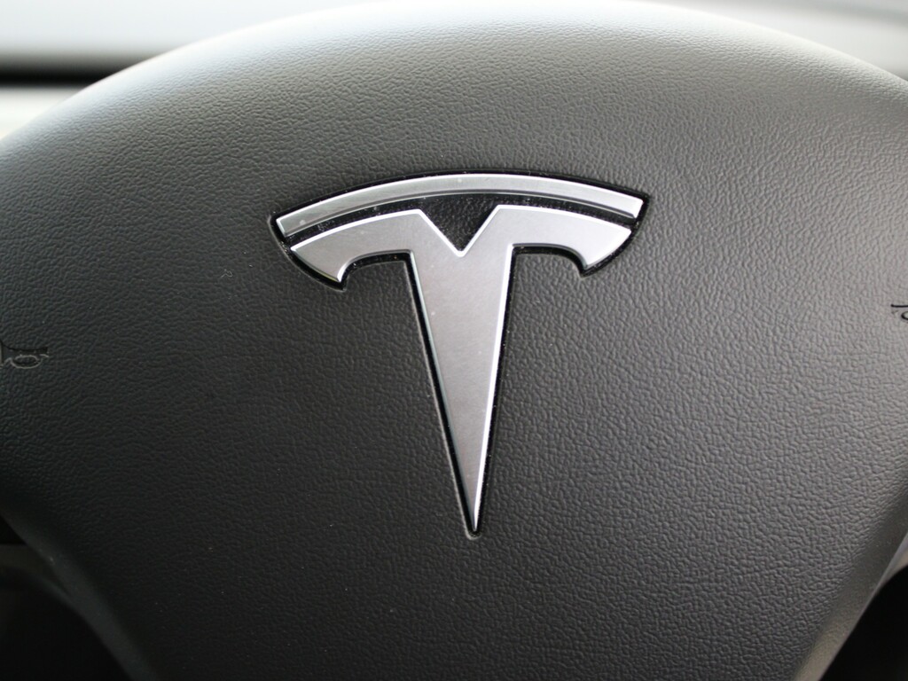 Tesla Model 3 Saloon Rwd 241 Bhp Silver #23