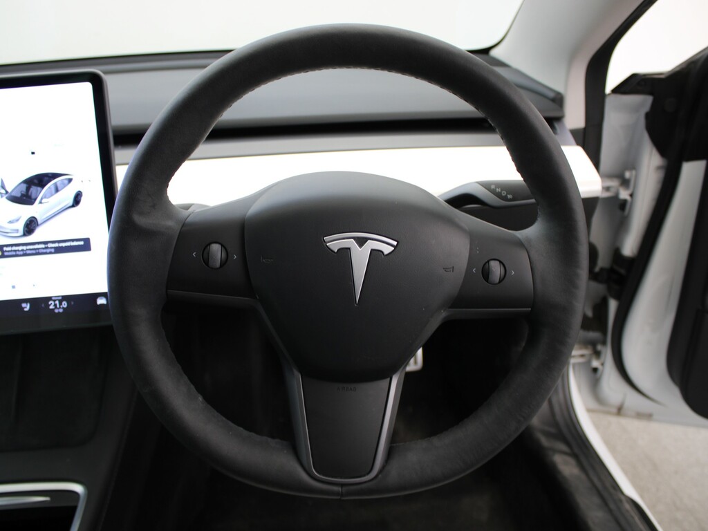 Tesla Model 3 Dual Motor Long Range Saloon 4 White #21