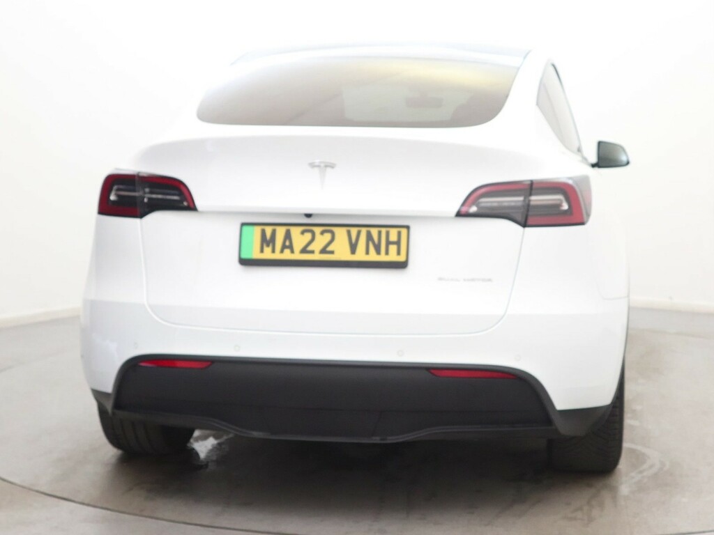 Tesla Model Y Long Range Awd White #4