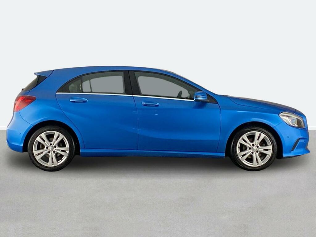 Mercedes-Benz A Class A180d Sport Premium Plus Blue #2